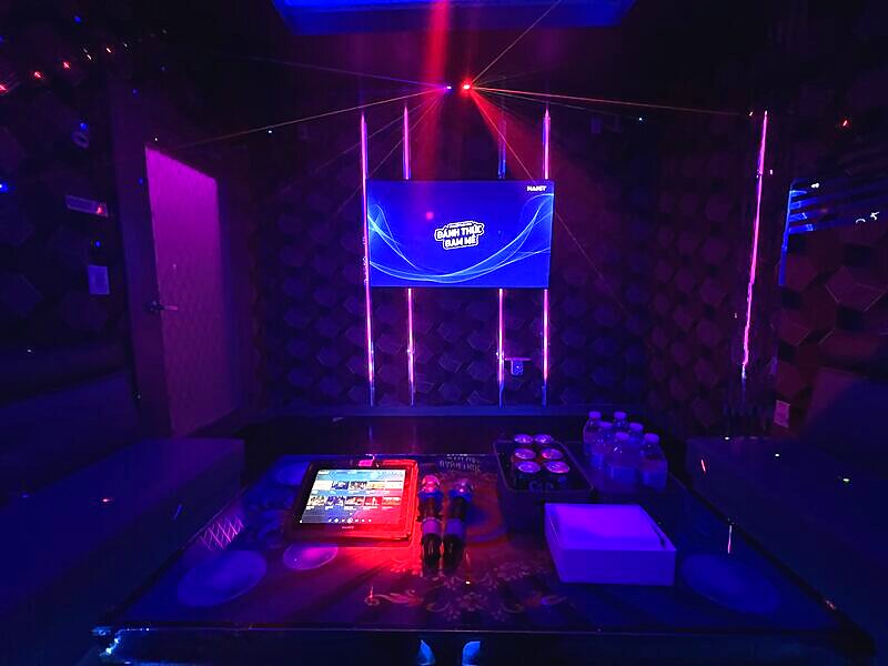 Small room equipment